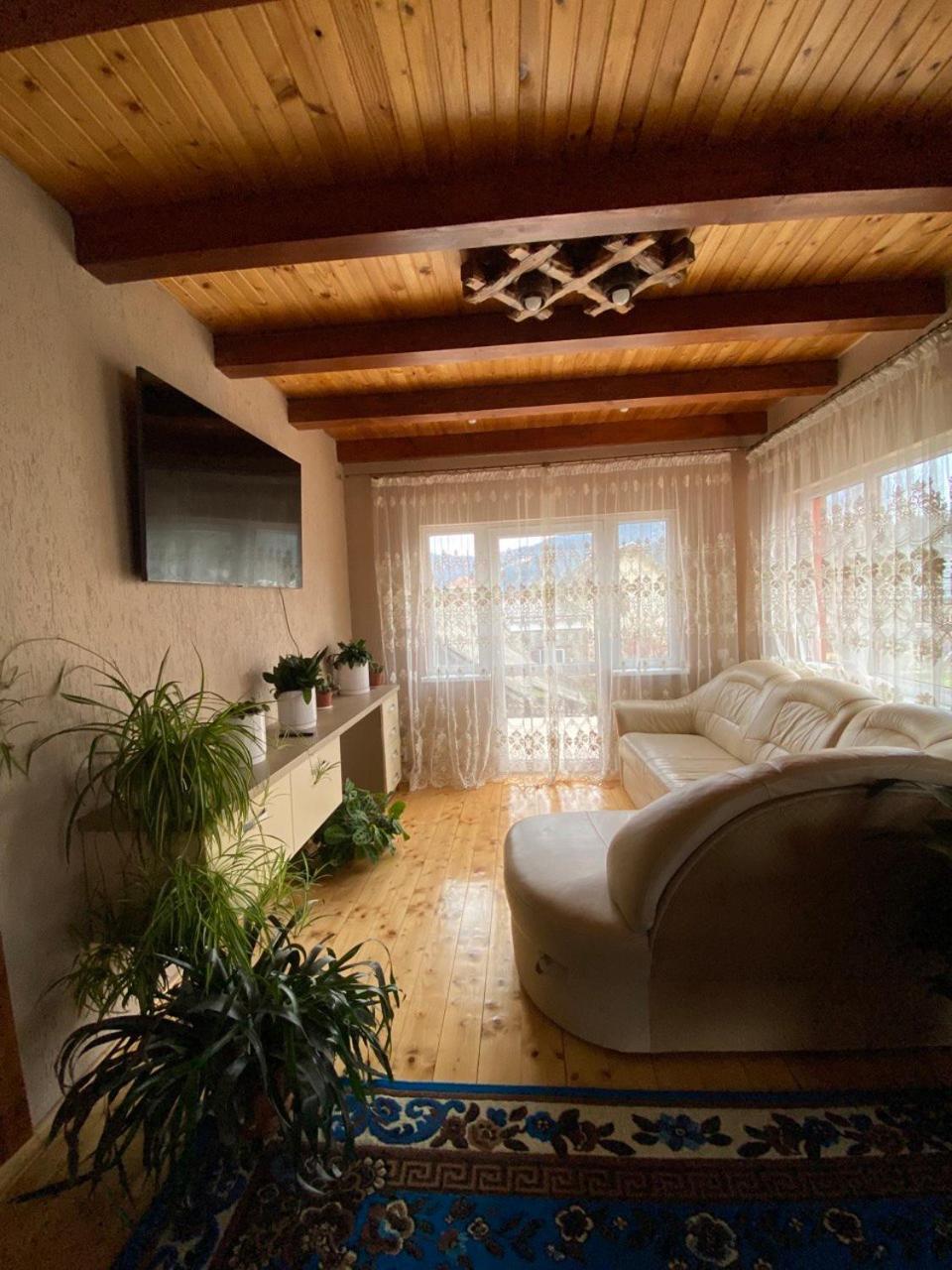 Domashnya Oselya Appartement Verkhovyna Buitenkant foto
